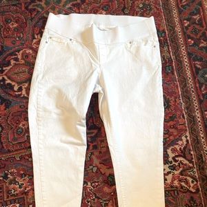 Gap maternity white jeans size 16. Never worn
